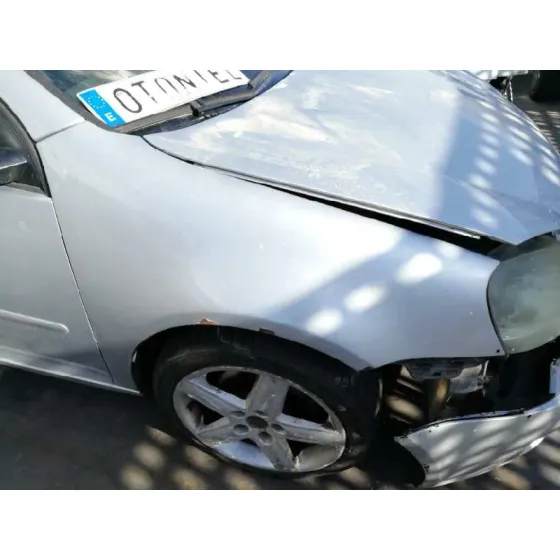 VOLKSWAGEN GOLF V BERLINA (1K1) '2005 HIGHLINE GRIS PLATA