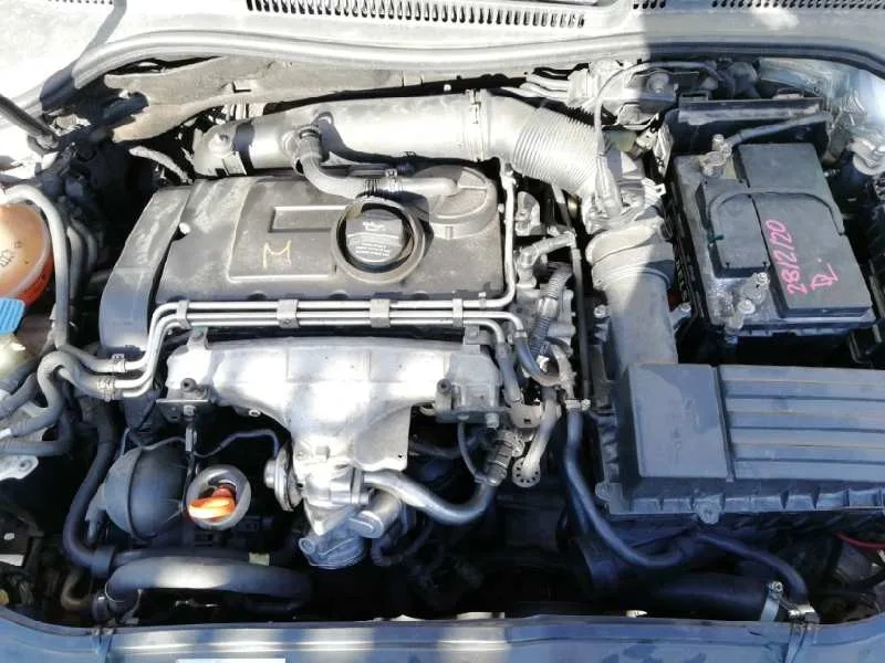 VOLKSWAGEN GOLF V BERLINA (1K1) '2005 HIGHLINE GRIS PLATA