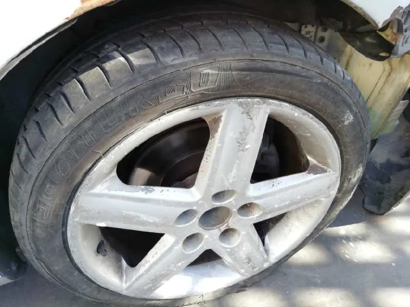 VOLKSWAGEN GOLF V BERLINA (1K1) '2005 HIGHLINE GRIS PLATA