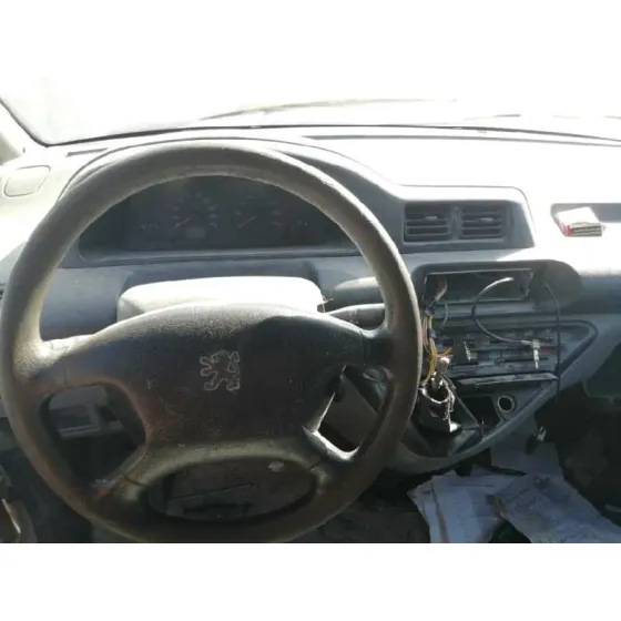 PEUGEOT EXPERT KOMBI '2002 1.9 DIESEL BLANCO