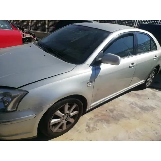TOYOTA AVENSIS BERLINA (T25) '2004 2.0 D4-D EXECUTIVE SEDAN (4-PTAS) GRIS