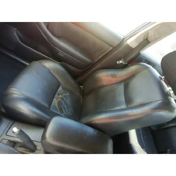 TOYOTA AVENSIS BERLINA (T25) '2004 2.0 D4-D EXECUTIVE SEDAN (4-PTAS) GRIS