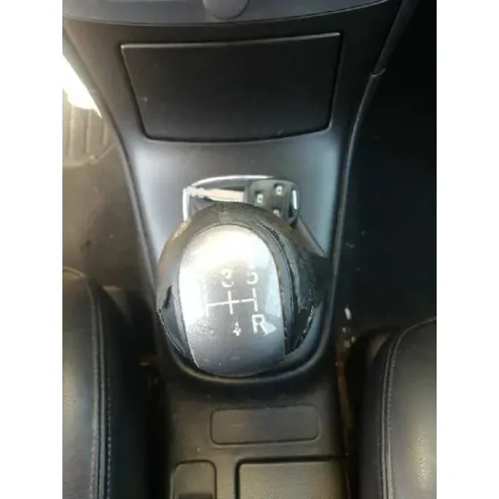 TOYOTA AVENSIS BERLINA (T25) '2004 2.0 D4-D EXECUTIVE SEDAN (4-PTAS) GRIS