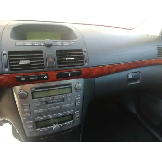 TOYOTA AVENSIS BERLINA (T25) '2004 2.0 D4-D EXECUTIVE SEDAN (4-PTAS) GRIS