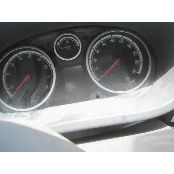 OPEL CORSA D '2014 SELECTIVE DORADO