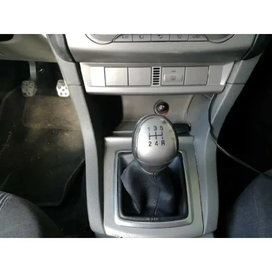 FORD FOCUS LIM. (CB4) '2008 TREND NEGRO