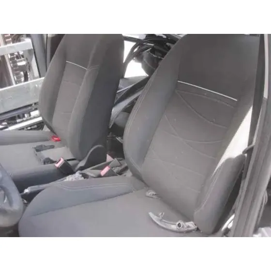 FORD FIESTA (CCN) '2013 CHAMPIONS EDITION NEGRO