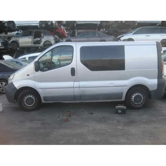 OPEL VIVARO '2003 COMBI 2.7T CORTO GRIS PLATA