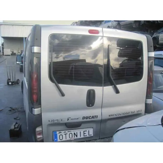 OPEL VIVARO '2003 COMBI 2.7T CORTO GRIS PLATA