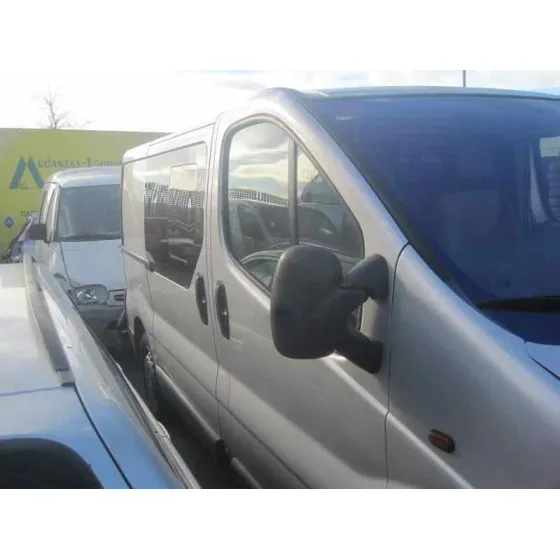 OPEL VIVARO '2003 COMBI 2.7T CORTO GRIS PLATA