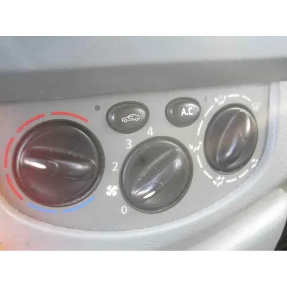OPEL VIVARO '2003 COMBI 2.7T CORTO GRIS PLATA
