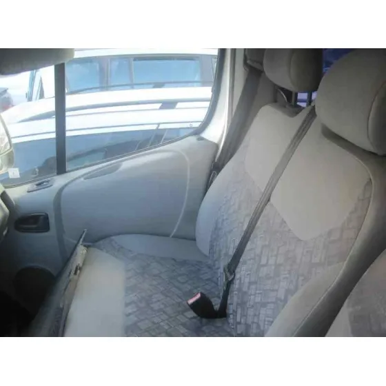 OPEL VIVARO '2003 COMBI 2.7T CORTO GRIS PLATA