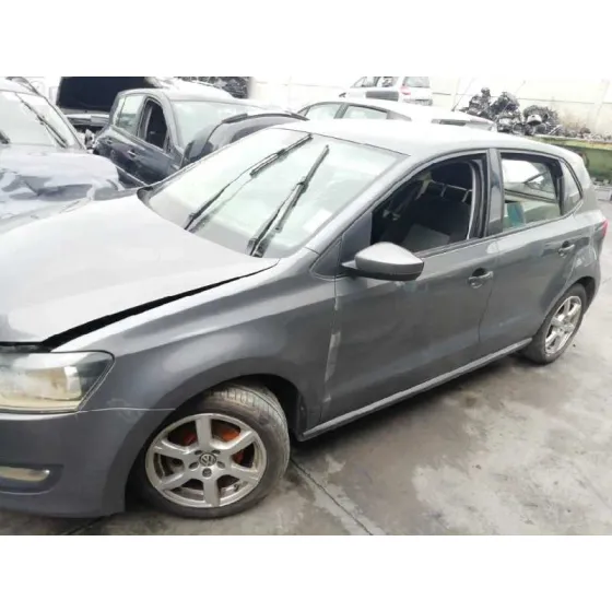 VOLKSWAGEN POLO (6R1) '2011 ADVANCE GRIS PLOMO