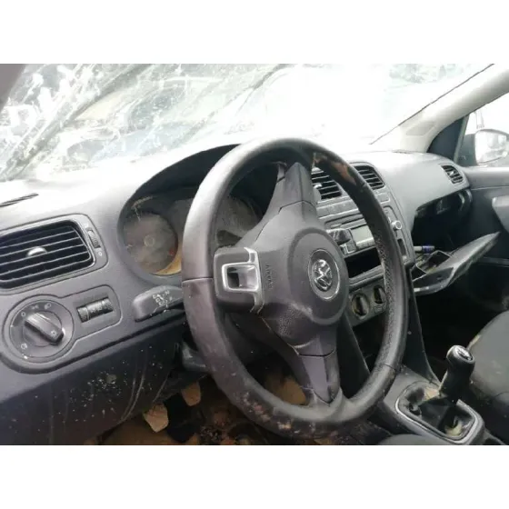 VOLKSWAGEN POLO (6R1) '2011 ADVANCE GRIS PLOMO