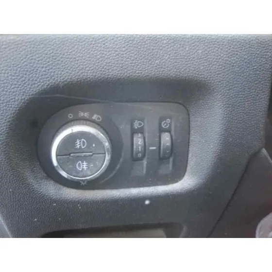OPEL CORSA D '2014 COLOR EDITION GRIS OSCURO