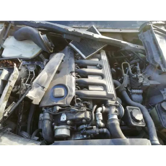 BMW SERIE 5 BERLINA (E39) '2001 525D GRIS