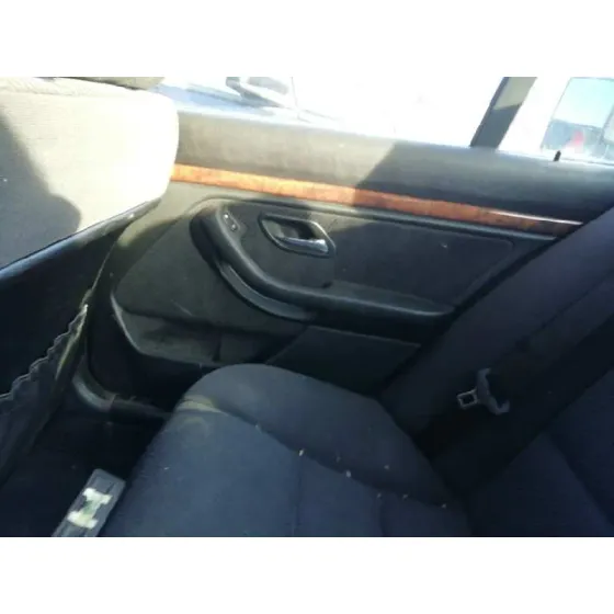 BMW SERIE 5 BERLINA (E39) '2001 525D GRIS