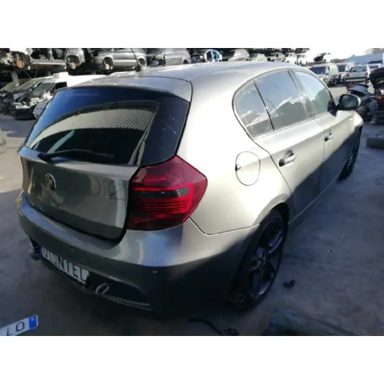 BMW SERIE 1 BERLINA (E81/E87) '2010 118D GRIS