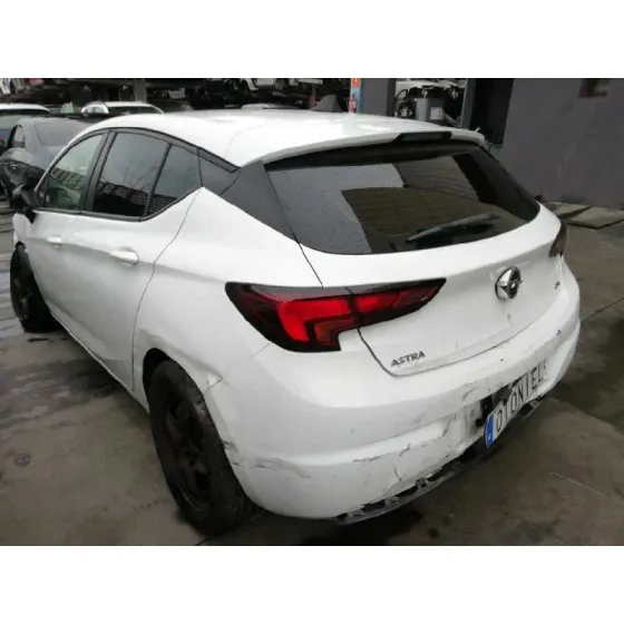 OPEL ASTRA K LIM. 5TÜRIG '2016 SELECTIVE BLANCO