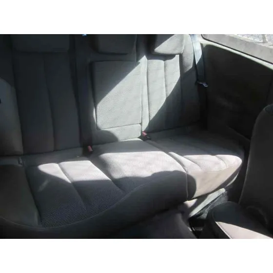 RENAULT MEGANE II BERLINA 3P '2002 CONFORT AUTHENTIQUE BLANCO