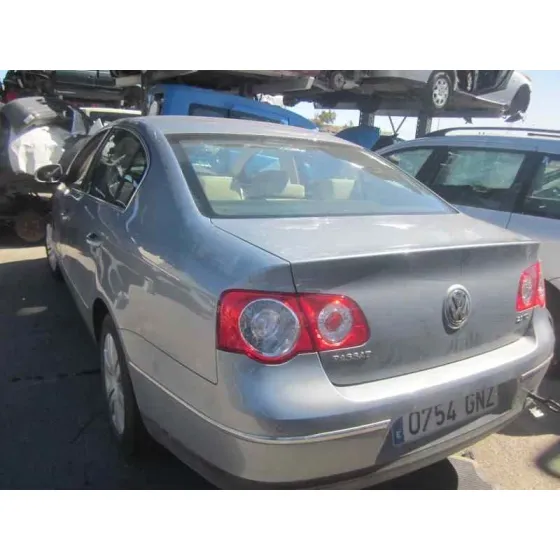 VOLKSWAGEN PASSAT BERLINA (3C2) '2009 HIGHLINE AZUL CIELO CLARO