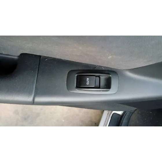 TOYOTA COROLLA (E12) '2003 1.6 LINEA LUNA BERLINA GRIS PLATA