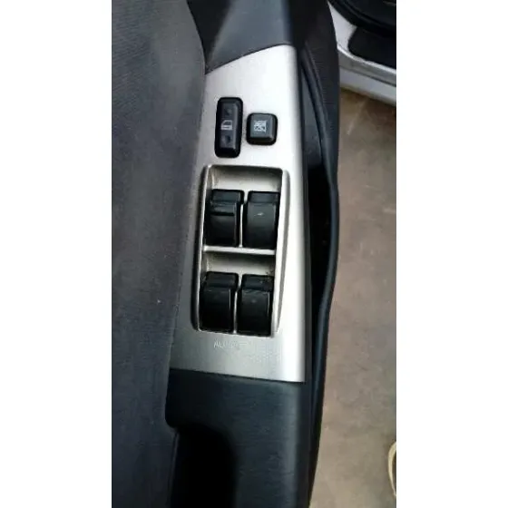 TOYOTA COROLLA (E12) '2003 1.6 LINEA LUNA BERLINA GRIS PLATA