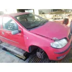 FIAT PUNTO BERLINA (188) FIAT PUNTO BERLINA (188) '2004 1.2 8V ACTIVE ROJO 2003