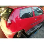 FIAT PUNTO BERLINA (188) FIAT PUNTO BERLINA (188) '2004 1.2 8V ACTIVE ROJO 2003