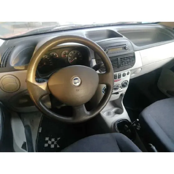 FIAT PUNTO BERLINA (188) '2004 1.2 8V ACTIVE ROJO