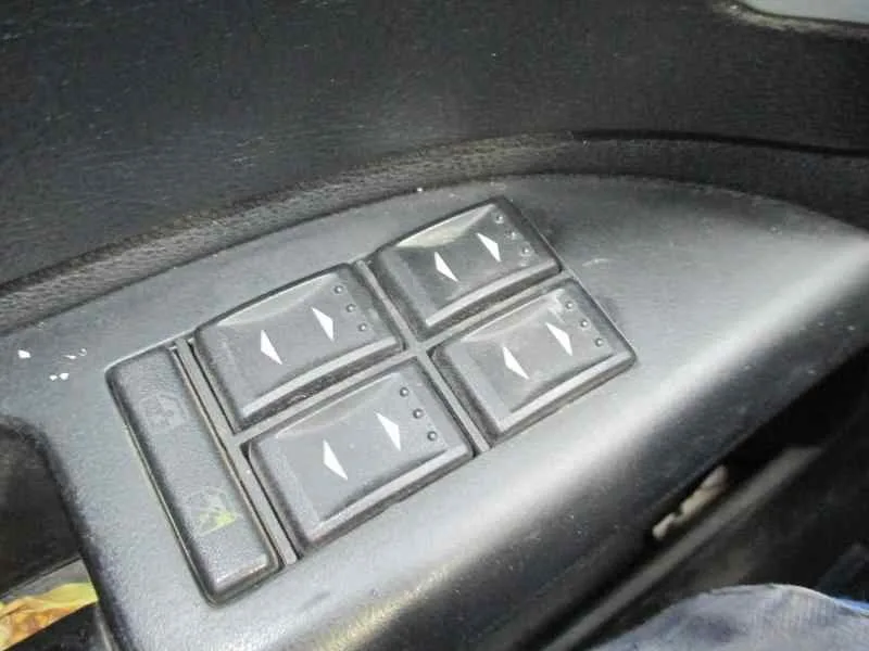 FORD MONDEO BERLINA (GE) FORD MONDEO BERLINA (GE) '2004 AMBIENTE (06.2003->) (D) PLATA 2003