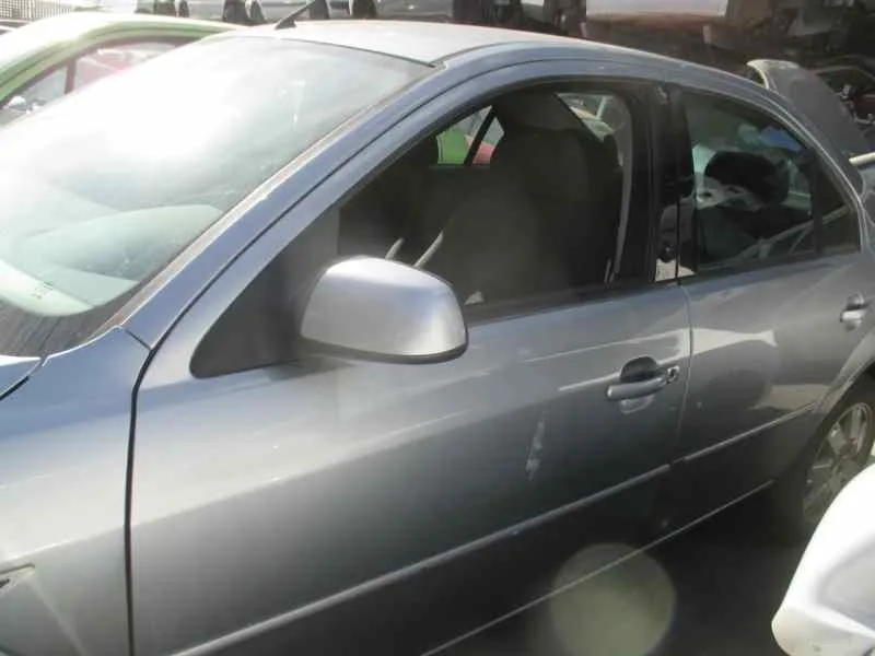 FORD MONDEO BERLINA (GE) FORD MONDEO BERLINA (GE) '2004 AMBIENTE (06.2003->) (D) PLATA 2003