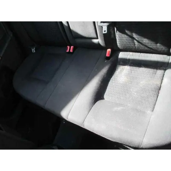 FORD MONDEO BERLINA (GE) '2004 AMBIENTE (06.2003->) (D) PLATA