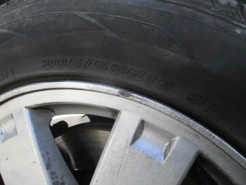 FORD MONDEO BERLINA (GE) '2004 AMBIENTE (06.2003->) (D) PLATA