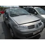 RENAULT MEGANE II BERLINA 3P RENAULT MEGANE II BERLINA 3P '2004 CONFORT AUTHENTIQUE GRIS CLARO 2002