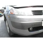 RENAULT MEGANE II BERLINA 3P RENAULT MEGANE II BERLINA 3P '2004 CONFORT AUTHENTIQUE GRIS CLARO 2002