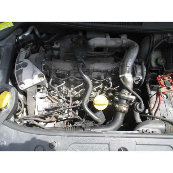 RENAULT MEGANE II BERLINA 3P '2004 CONFORT AUTHENTIQUE GRIS CLARO