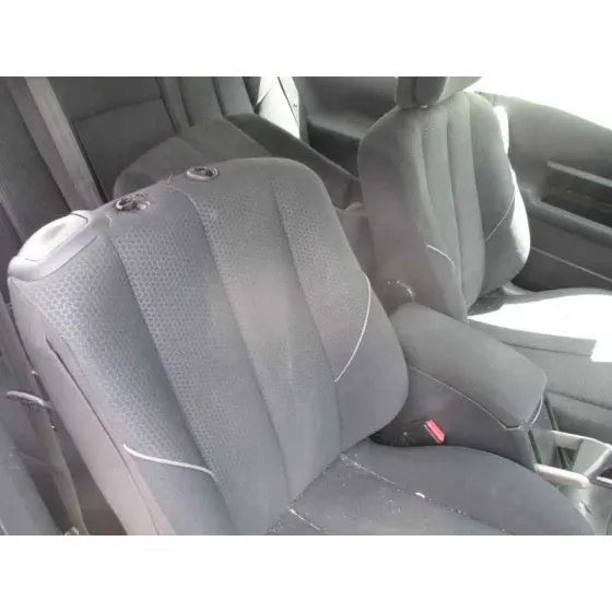 RENAULT MEGANE II BERLINA 3P '2004 CONFORT AUTHENTIQUE GRIS CLARO