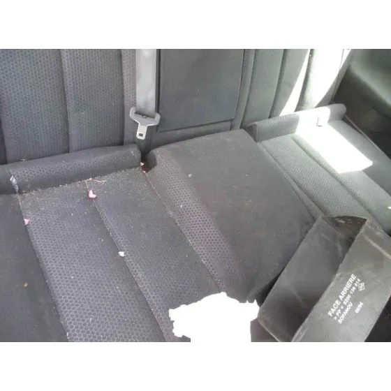 RENAULT MEGANE II BERLINA 3P '2004 CONFORT AUTHENTIQUE GRIS CLARO