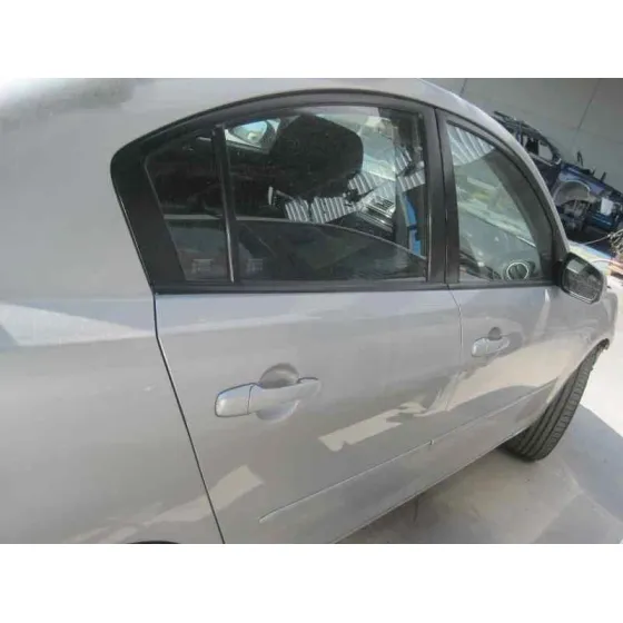 MAZDA 3 BERLINA (BK) '2005 1.6 CRDT ACTIVE+ PLATA