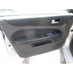 FORD FOCUS BERLINA (CAP) FORD FOCUS BERLINA (CAP) '2005 AMBIENTE (D) PLATA 2006