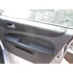 FORD FOCUS BERLINA (CAP) FORD FOCUS BERLINA (CAP) '2005 AMBIENTE (D) PLATA 2006