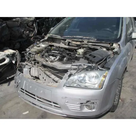FORD FOCUS BERLINA (CAP) '2005 AMBIENTE (D) PLATA