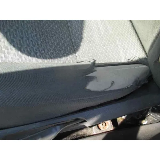 FORD FOCUS BERLINA (CAP) '2005 AMBIENTE (D) PLATA