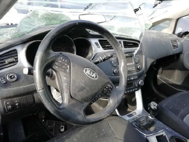 KIA CEE'D KIA CEE'D '2013 DRIVE BLANCO 2012