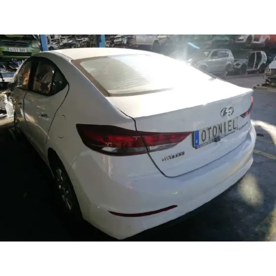 HYUNDAI ELANTRA (AD)(2016) '2016 KLASS BLANCO