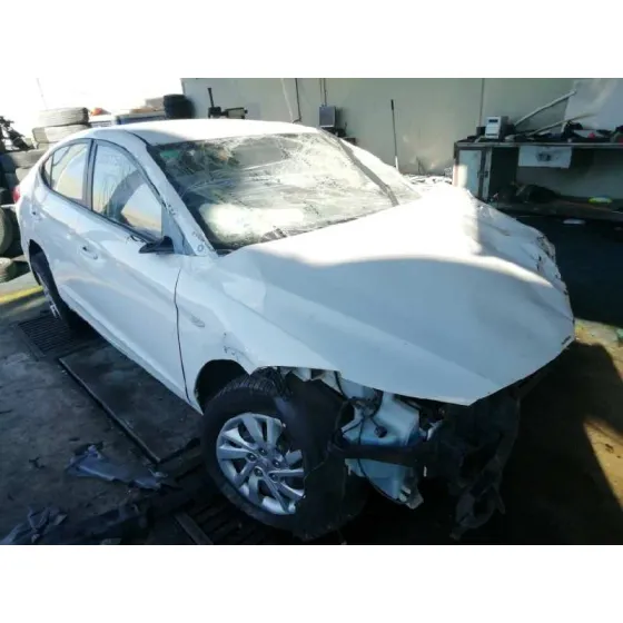 HYUNDAI ELANTRA (AD)(2016) '2016 KLASS BLANCO