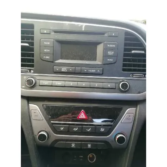 HYUNDAI ELANTRA (AD)(2016) '2016 KLASS BLANCO