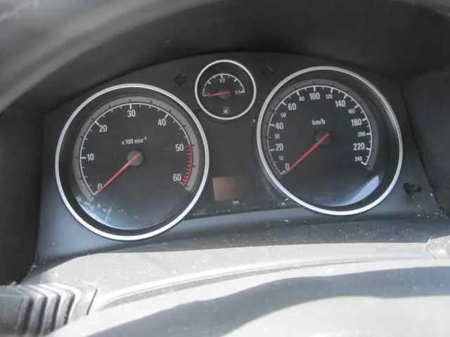 OPEL ASTRA H BERLINA '2005 COSMO GRIS