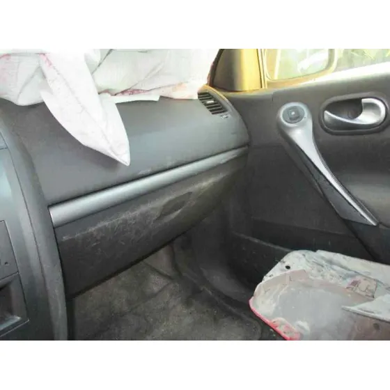 RENAULT MEGANE II BERLINA 5P '2007 CONFORT DYNAMIQUE ROJO